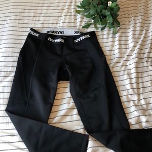 Ivy Park Capri Workout Leggings